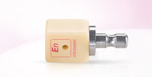 Zahnmedizinisches Material / Titan 1