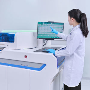 automatisches biochemisches Analysegerät 1