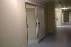 Labortür 1