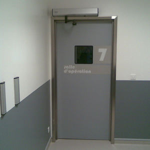 Servicetür
