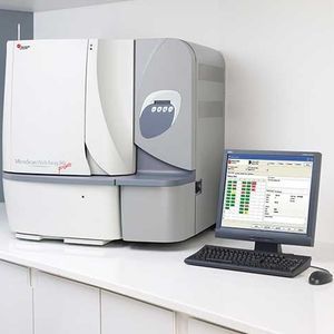 Automatisches Mikrobiologie-Analysegerät