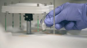 automatisches biochemisches Analysegerät