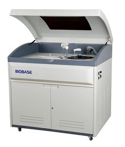 automatisches biochemisches Analysegerät / Humanpatient / bodenstehend / Direktzugriff