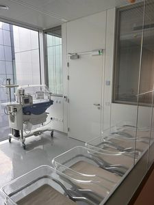 Tür für Krankenhaus
