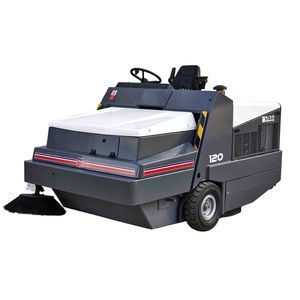 Aufsitzkehrmaschine