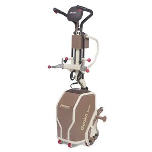 Treppenlift für Rollstühle 1