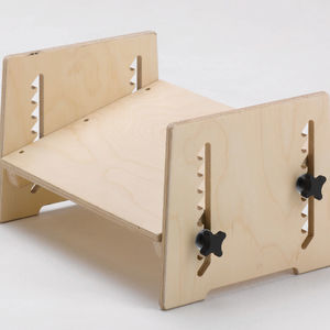 Fußhalter für Stuhl 1