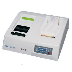 halbautomatisches biochemisches Analysegerät