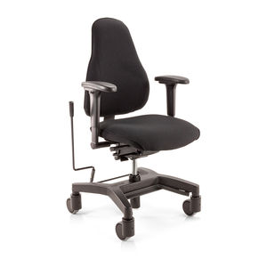Bürostuhl mit Armlehnen