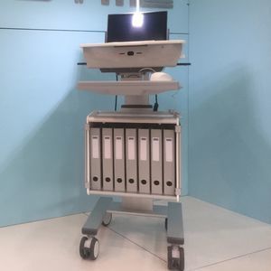 medizinischer Computerwagen