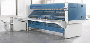 Faltmaschine für Laken