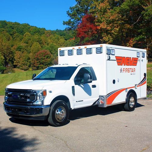 Rettungswagen mit Patientenraum - Firstar™ - American Emergency Vehicles - Typ I / Typ III / mit Sauerstofftherapie