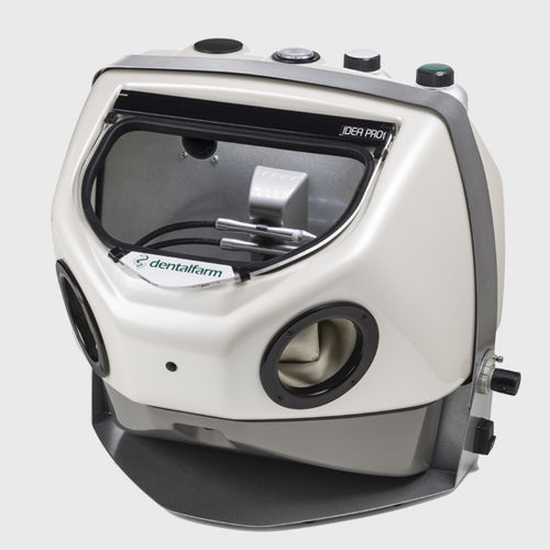Automatischer Sandstrahler - IDEA PRO - Dentalfarm Srl - pedalbetrieben / 1-Kammer