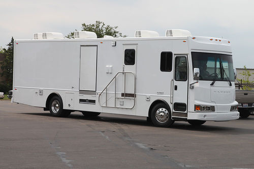Mobile Krankenstation / für Mammographie - 16772 - Farber Specialty Vehicles - Bus / mit Kofferaufbau / Diesel