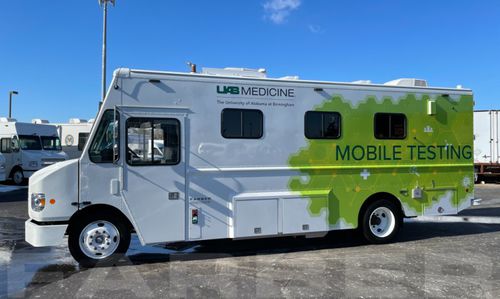 Mobile Krankenstation / Covid-19-Früherkennung - 17318 - Farber Specialty Vehicles - LKW / Kofferfahrzeug / Diesel