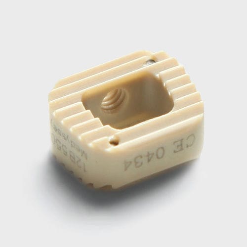 HWS-Zwischenwirbelimplantat - C7™  - Medyssey Spine - ventraler Zugang / aus PEEK