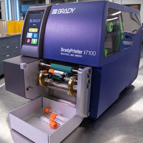 Drucker - Etikettierer / für Fläschchen - BradyPrinter i7100 - Brady EMEA - Labor / automatisch