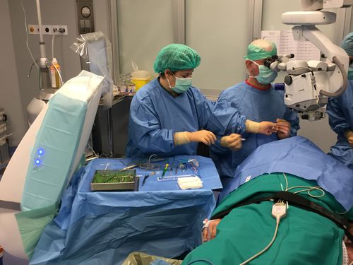 Laminar Flow Modul / für intravitreale Injektion - Operio Anti-VEGF - Normeditec - für OP-Saal / mobil / horizontal