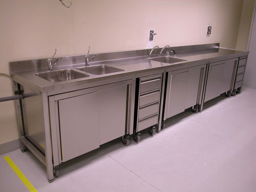 Laborarbeitsfläche - comfit s.r.l - Sterilisation / für Apotheken / mit Schublade