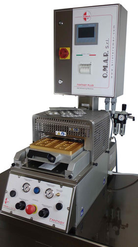 Halbautomatisches Verpackungssystem - FANTASY plus - O.M.A.R. S.r.l. Pharmaceutical Blister Solution - kompakt / Blister / für die Pharmaindustrie