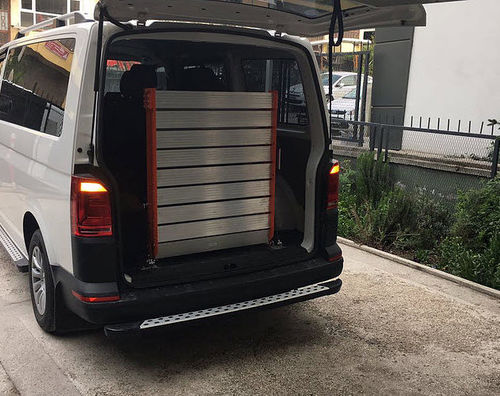 Zugangsrampe für Autos - Medlis Ramps - fahrzeugmontiert