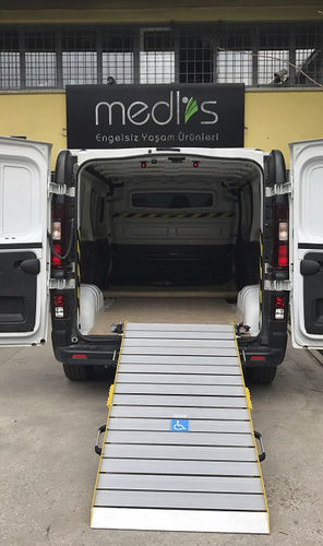 Zugangsrampe für Autos - Swivel  - Medlis Ramps - fahrzeugmontiert