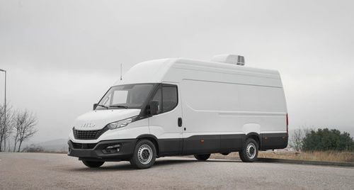 Mobile Krankenstation / Krankenhauspflege - Bergadana - Bus / mit Kofferaufbau