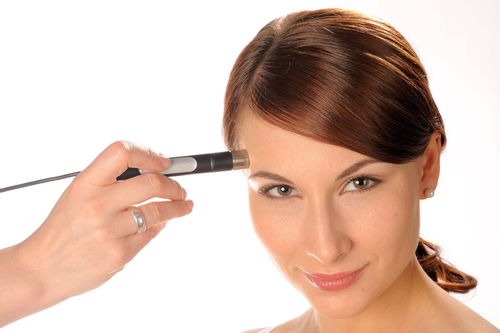 System zur Analyse der Hautfeuchtigkeit - Corneometer® CM 825 - Courage + Khazaka Electronic