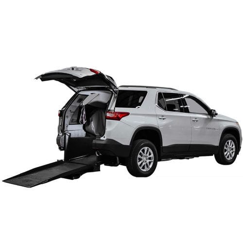 SUV Fahrzeug für Personen mit eingeschränkter Mobilität - 28747 - Freedom Motors USA - Benzin / rückwärtiger Eingang