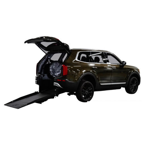 SUV Fahrzeug für Personen mit eingeschränkter Mobilität - 28836 - Freedom Motors USA - rückwärtiger Eingang