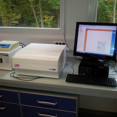 VIS-Spektralphotometer - UVmc TM - SAFAS  S.A. - Tisch