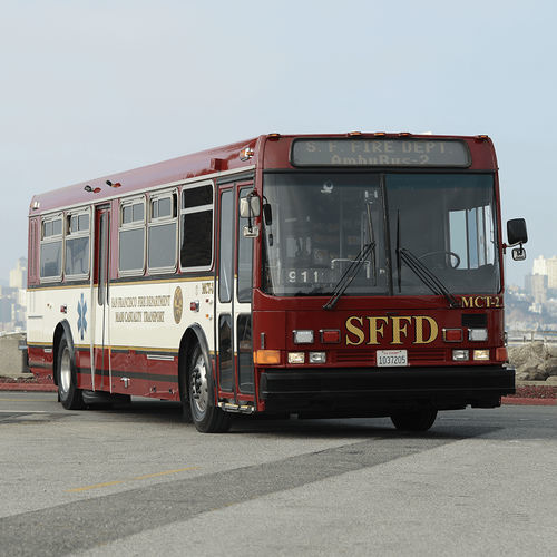 Transport-Krankenwagen - AmbuBus - First Line Technology LLC - Notfall / Bus