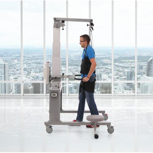 Manuelle Aufstehhilfe - PhysioGait  - HealthCare International - auf Rollen / zum Gehen / mit Gurtwerk
