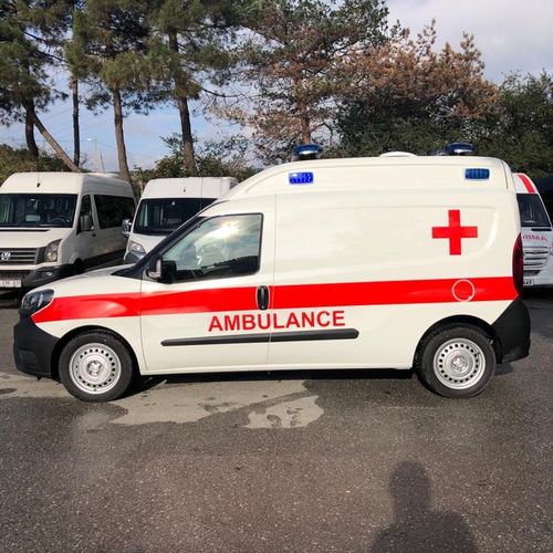 Krankenwagen Typ B - FIAT DOBLO - Enak Ambulance - Typ C / Typ A