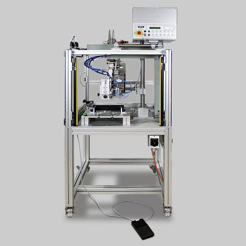 Labeling Maschine / für Karton - TNC-L - b+b Automations- und Steuerungstechnik GmbH - halbautomatisch