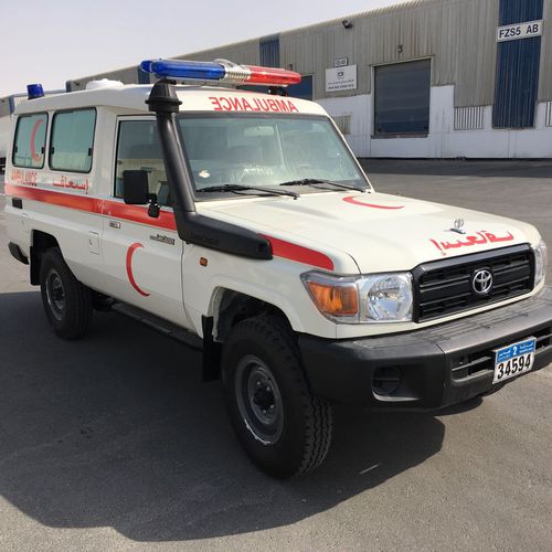 4-Tragen-Ambulanz - Land Cruiser - Abronn - mit Sauerstofftherapie / elektrisch