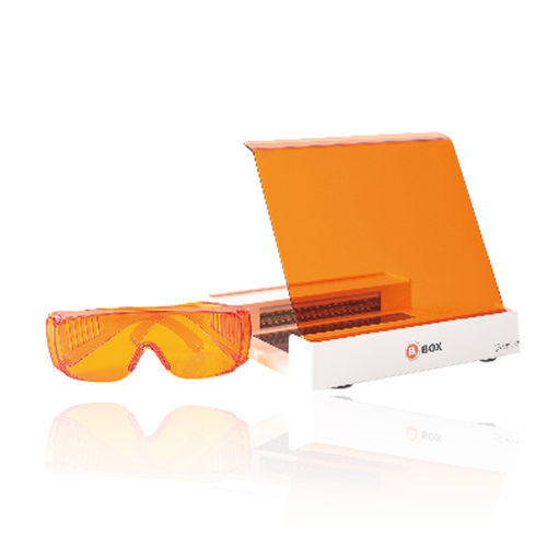 Labor-Illuminator - B-BOX™ - SMOBIO Technology, Inc. - LED / fluoreszierend / tragbar
