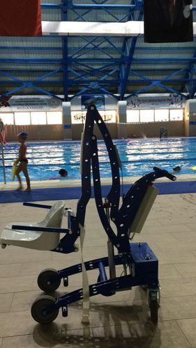 Batteriebetriebener Patientenlifter - NARTPRO  - Nart Access - auf Rollen / für Pool