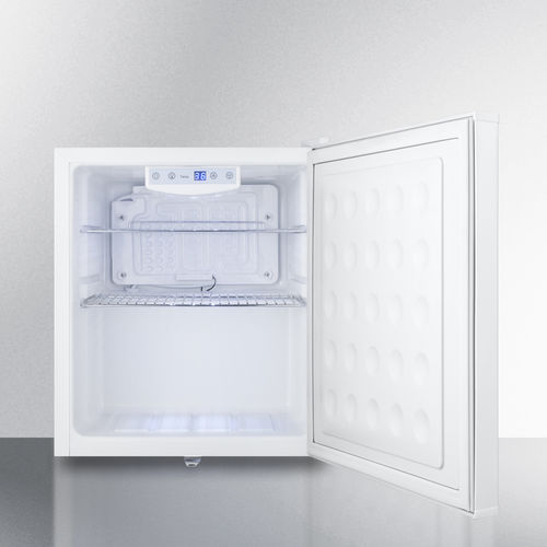 Kühlschrank für Krankenhaus - AZAR27W - Summit Appliance - vertikal / 1 Tür / mit Abtauautomatik