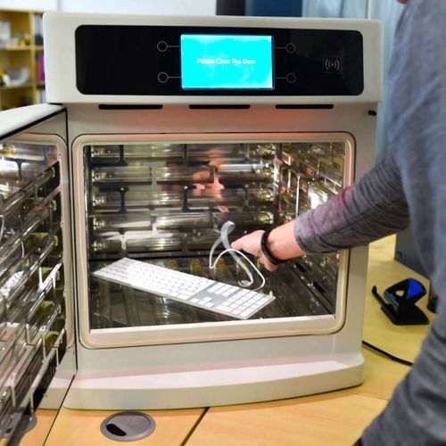 Labor-Dekontaminierungsstation - ZEUS® - Finsen Tech