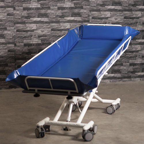 Höhenverstellbarer Duschwagen - Multicare XXL - Astor Bannerman - für Übergewichtige