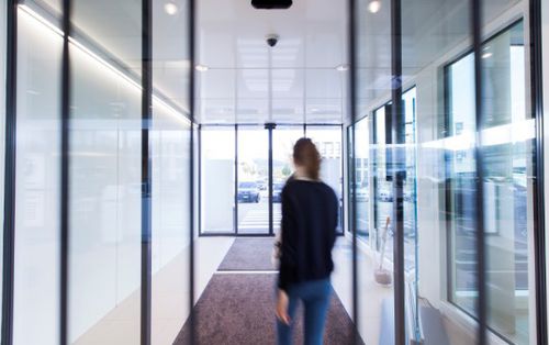 Tür für Gesundheitseinrichtungen - THERMCORD - KOS Spezialtüren GmbH - Schiebe / automatisch