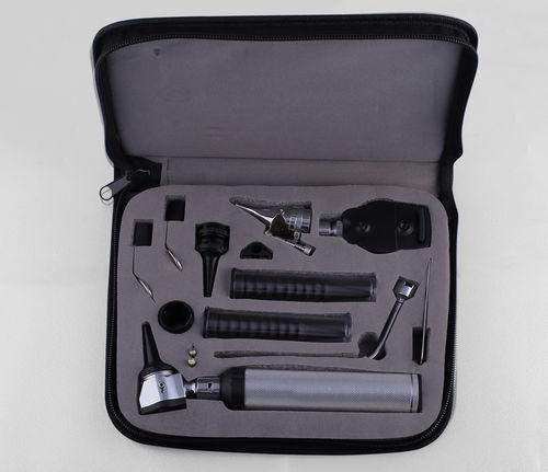 Medizinisches Set / Diagnose - MDI-06000-6140	 - Mediciveins - mit Otoskop / mit Ophthalmoskop