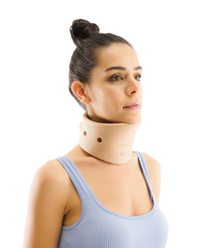 Weiche Zervikalstütze - ML-0708 - Beyazgrup Sağlık Ürünleri İmalat San.Ve - A (7 cm) / für Erwachsene