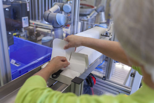 Montageanlage zur Herstellung medizinischer Geräte - Silcoplast AG
