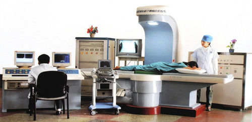 HIFU-Ablationssystem / für HIFU-Behandlung von Knochentumoren - CZ901 - Mianyang Sonic Electronic - für HIFU-Behandlung von Brust-Adénofibromen / für Behandlung von Lebertumoren / ultraschallgeführt