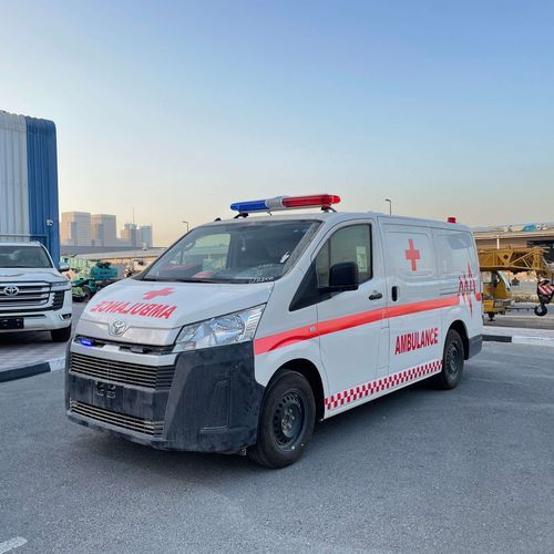 Krankenwagen Typ A - Toyota Hiace  - Monstro Hard FZCO - mit Sauerstofftherapie / elektrisch / mechanisch