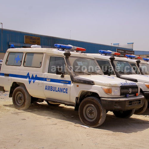 Ambulanz mit Sauerstofftherapie - GRJ78 - AUTO ZONE ARMOR AND PROCESSING CARS L.L.C - 4x4 / mechanisch