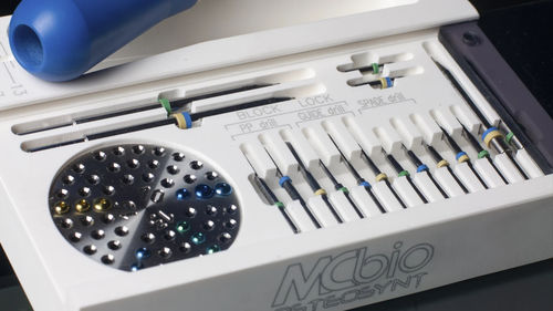 Instrumentenset für Dentalimplantologie - Osteosynt - MC Bio
