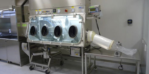 Isolator für die Austeilung - ART GmbH Anlagenbau Reinraum Technik - ISO Klasse 5 / für giftige Produkte / bodenstehend